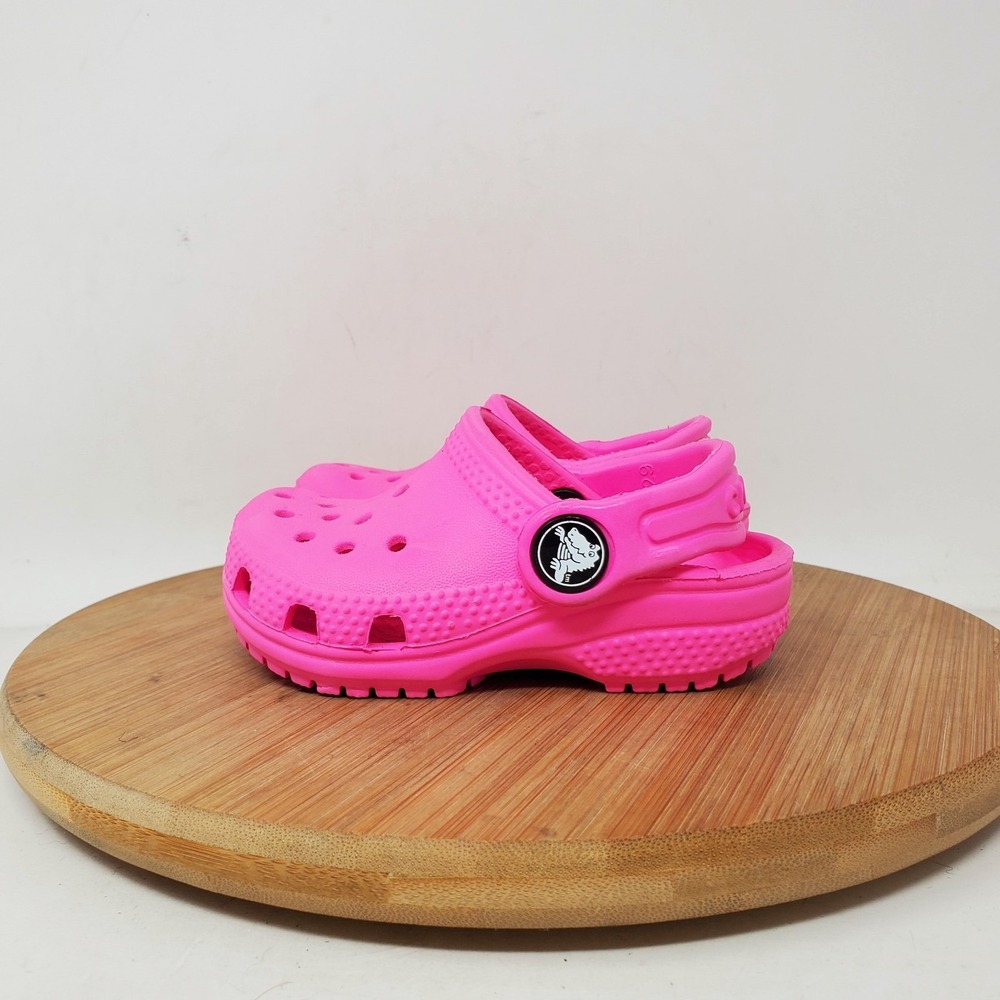 CROCS Classic Sandals Kids 4 Pink Clog Girls Boys Play Water Shoes